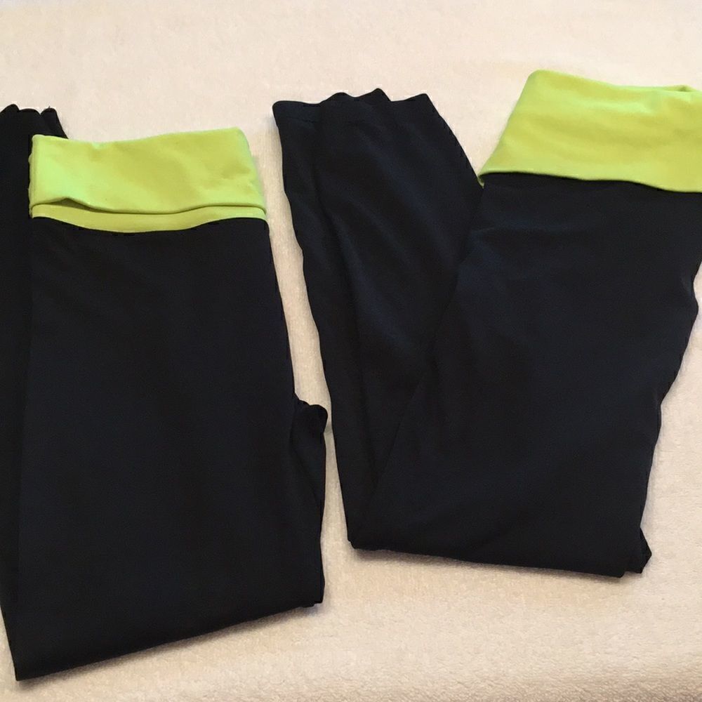 Bottoms Up black lime hot green leggings roll over top